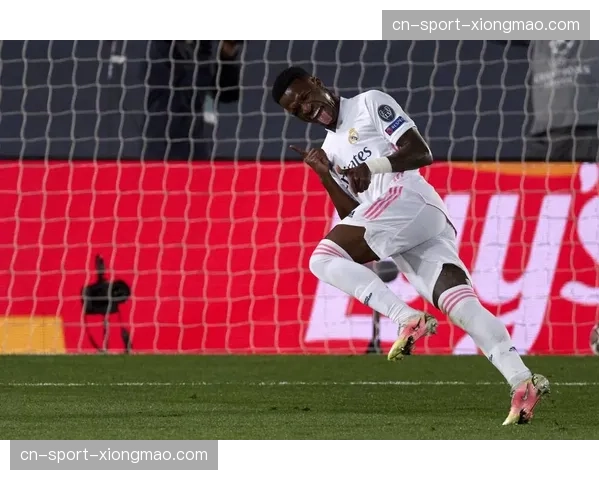 巴西维尼修斯单兵突破受限 皇马边锋遭遇密集防守应对策略